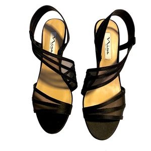 NIB Nina Vitalia black satin heels. Size 8.5